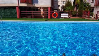 Appartement  Avenida salamanca. Piso con piscina comunitaria