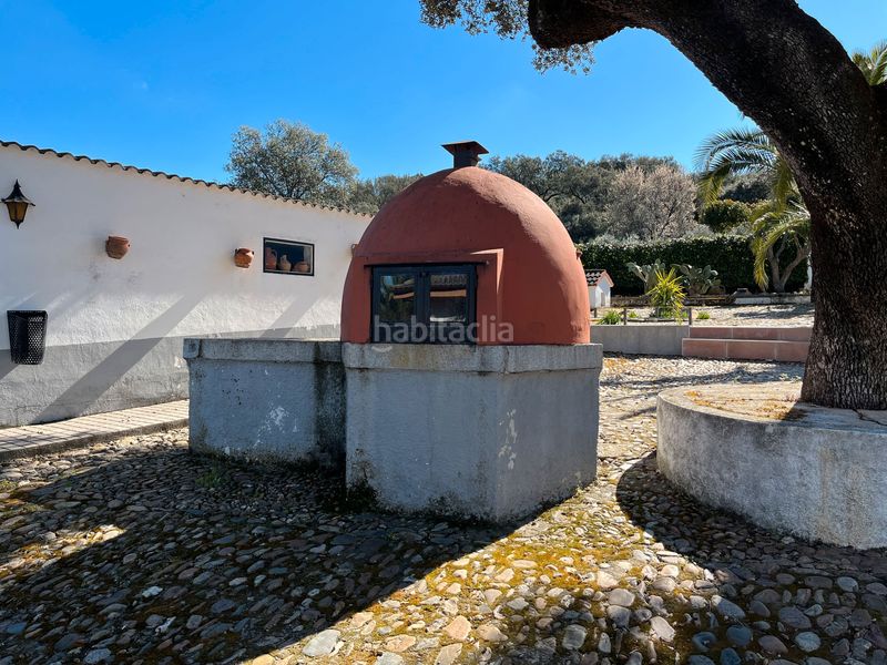Foto dc53cb6c-f005-4202-b9cb-d89d37d3a10a. Xalet amb calefacció piscina a Malpartida de Plasencia