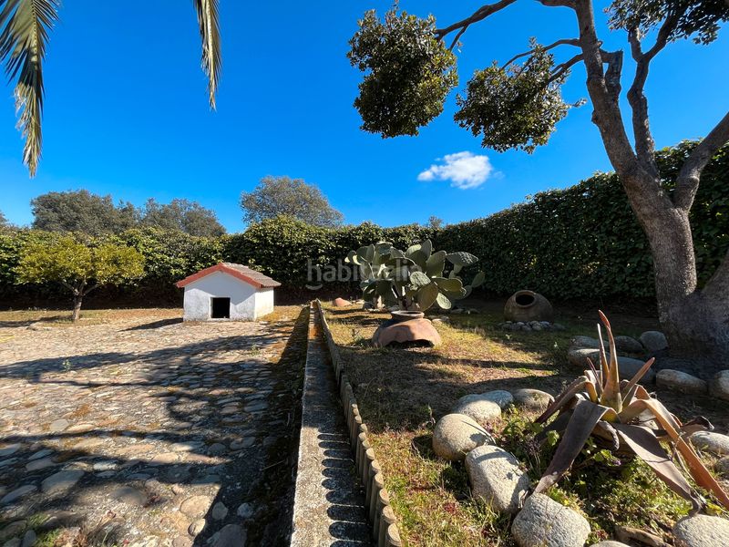 Foto f662b3ba-be53-4968-ac80-6754a2151748. Xalet amb calefacció piscina a Malpartida de Plasencia