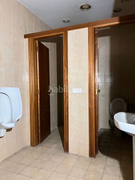 Foto 2a7643f4-cae1-4a29-8493-4e5c30bd8436. Local comercial a Centro Ciudad Plasencia