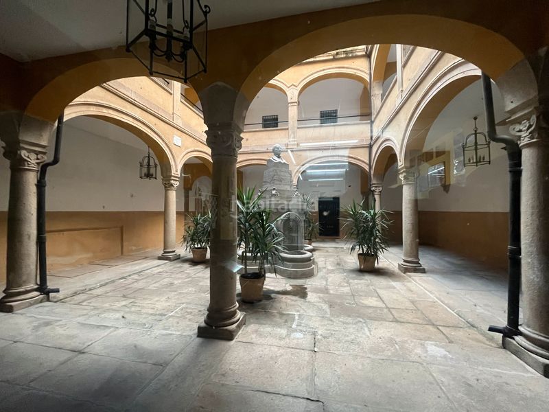 Foto f674b0de-c032-4175-841e-5a391a0102f8. Miete geschäftsraum in Centro Ciudad Plasencia
