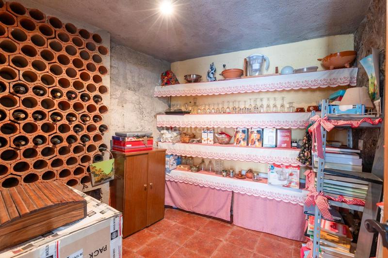 Foto 0f05cf5d-741c-49e7-a00b-b4c55259aabc. Casa  en venta en Navaconcejo
