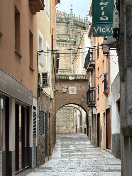 Foto 71f9f88d-9e6e-40cd-b8b1-203d408a5252. Àtic amb aparcament a Centro Ciudad Plasencia
