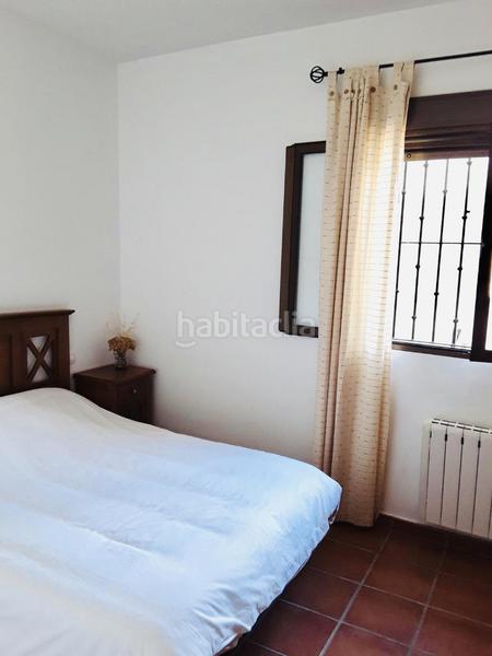 Foto 9ea94e60-245d-42e3-88fd-2ed4aea9122a. Chalet with fireplace heating pool in Zona Norte - Hospital - Urbanizaciones Plasencia