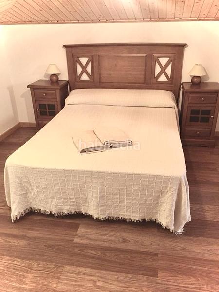 Foto f3262d0a-b4af-4c5e-8ea3-7b6a2c83f012. Chalet with fireplace heating pool in Zona Norte - Hospital - Urbanizaciones Plasencia