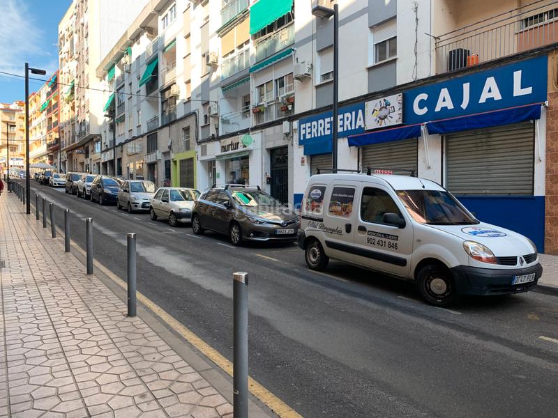 Foto aca26b1e-167a-4e68-9aa8-9eb52ca4ad59. Alquiler local comercial alquiler de local en avda. de la vera en Plasencia
