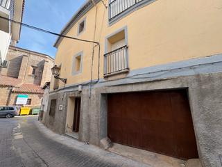 Casa  Calle fray gabriel montehermoso. Casa en montehermoso