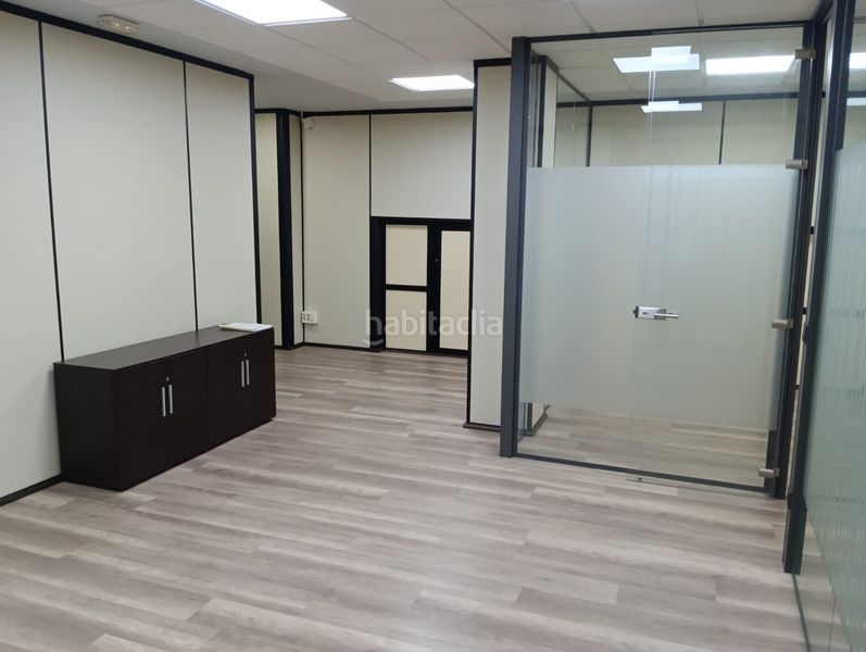 Foto 1832f4cf-c547-4d16-8f3c-238a61f1073a. Büro in Centro Ciudad Plasencia