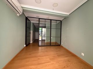 Lloguer Local Comercial  Calle clavero. Local en calle clavero