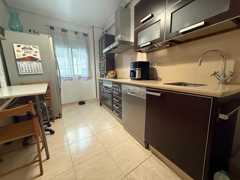 Foto eff4eb51-c5f7-4216-ac8d-0c15760551c0. Haus mit heizung parking in Miralvalle - Av. Virgen del Puerto - La Data Plasencia