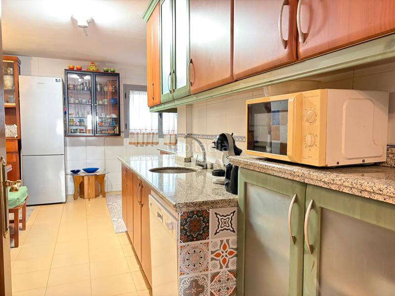 Foto 635407aa-7e01-4853-a85a-6af6a55acb98. Appartamento con riscaldamento parcheggio in Miralvalle - Av. Virgen del Puerto - La Data Plasencia