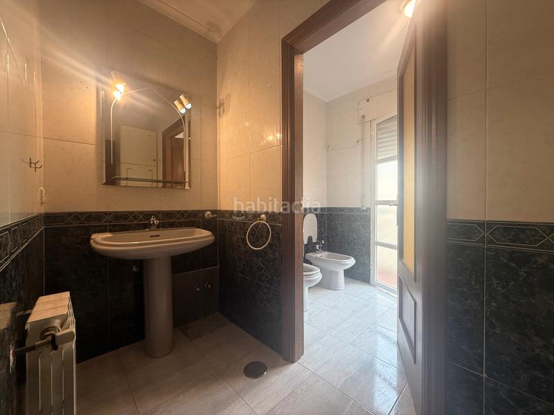 Foto a14f6b1a-4e6c-45fd-80df-2f065c4a047d. Lloguer casa adossada amb calefacció aparcament a Plasencia