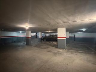 Parking coche en Calle Santo Domingo de Guzmán