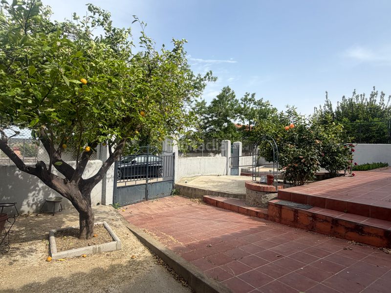 Foto aafbe855-cdc2-46cf-ba09-2664770ae5c5. Casa aparellada amb aparcament a Mirabel