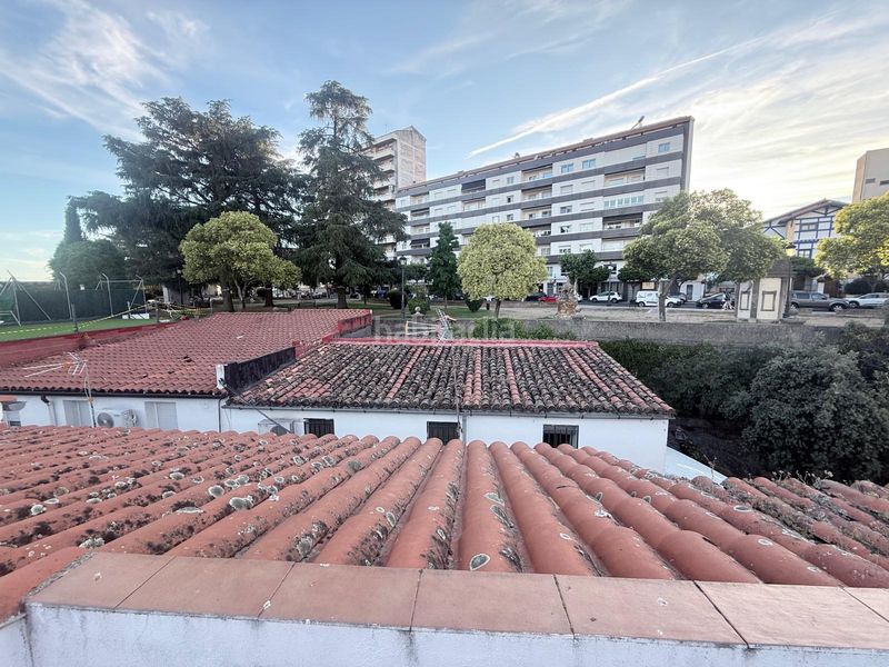 Foto fe59f4d6-03ea-45a4-a95d-b7084376daf7. Casa adossada a Centro Ciudad Plasencia