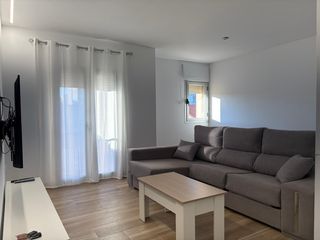Miete Etagenwohnung  Calle luis de miranda. Se alquila piso