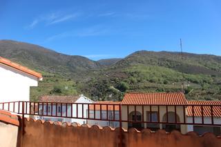 Piccolo appartamento in Losar de la Vera. Apartamento con terraza y vistas a la sierra de gredos