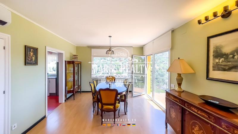 Foto 7d3b7253-8513-4512-84c4-984c0bc80b18. Location chalet avec chauffage parking piscine dans Lloret de Mar