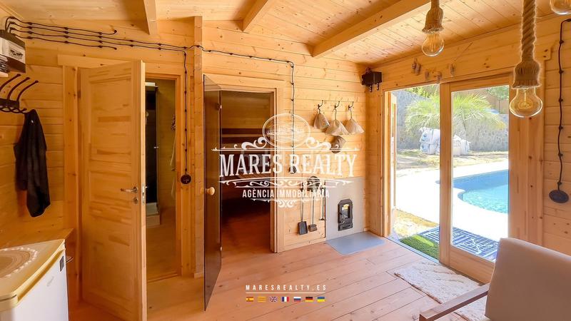 Foto dd4a66df-e104-4b2a-849a-bdbc0fd5c401. Rent chalet with heating parking pool in Canyelles Lloret de Mar