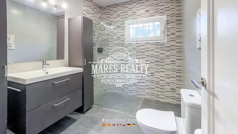 Foto e9129dae-4e7b-4a52-9eb6-407d9de1d764. Rent chalet with heating parking pool in Canyelles Lloret de Mar