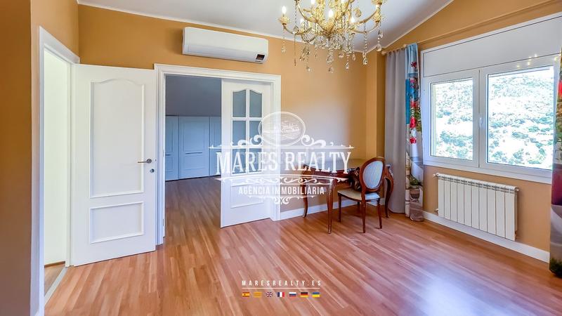 Foto f513a64b-416b-40b2-962f-0917c0915a87. Rent chalet with heating parking pool in Canyelles Lloret de Mar