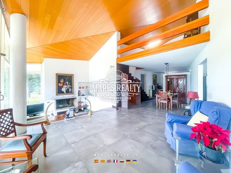 Foto d7775801-4b11-4fe9-8202-699e54a8a332. Casa con riscaldamento piscina in Urbanitzacions Mataró