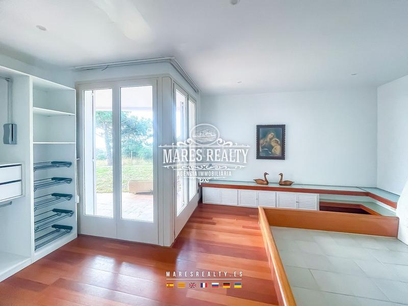 Foto e35c64e2-c099-4ca8-a102-3232ba3fecfc. Casa con riscaldamento piscina in Urbanitzacions Mataró
