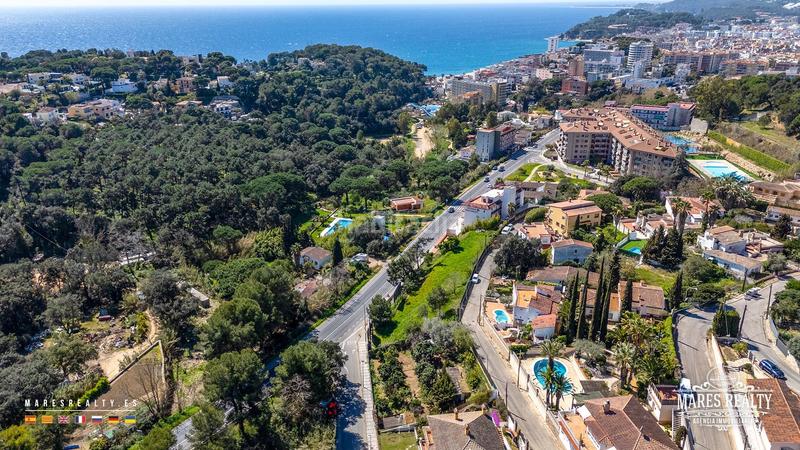 Foto bcd39827-0625-4f5f-9b33-fcb3f67500b9. Terreno residenziale in Roca Grossa Lloret de Mar