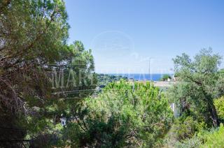 Terreny residencial a Canyelles. Terreno 1200 m2 en cala canyelles ,con vista al mar