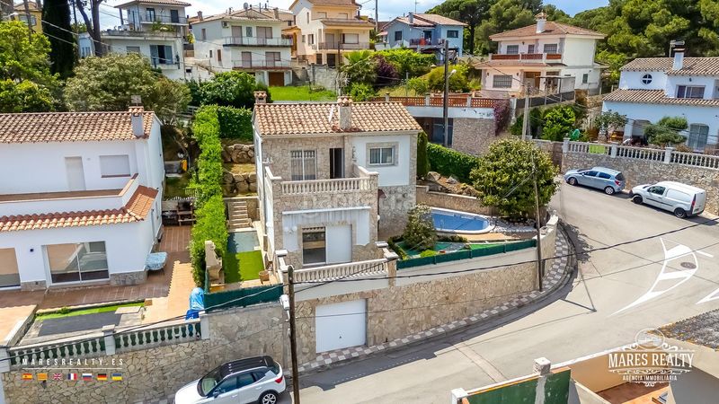 Foto 22e98c25-9876-4c91-ad5d-2145e395d721. Casa amb calefacció a Santa Clotilde Lloret de Mar