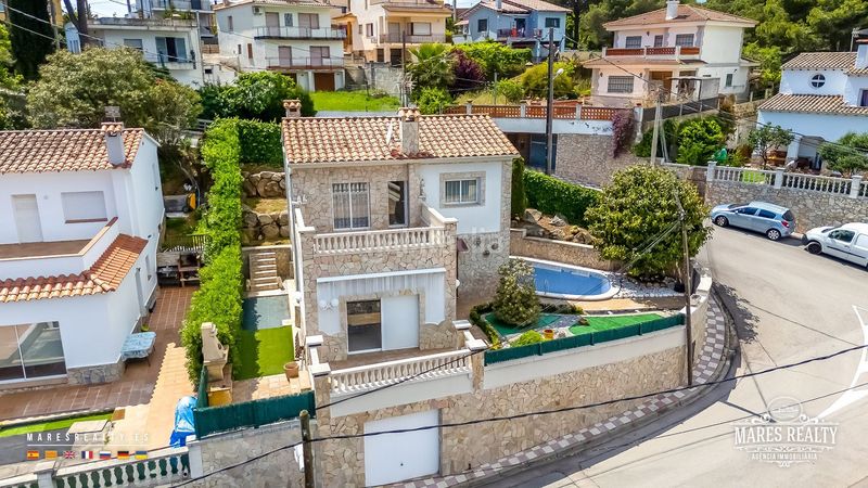 Foto 62a4dd3d-d3f1-4cbe-a654-71bc1792e8ea. Casa amb calefacció a Santa Clotilde Lloret de Mar