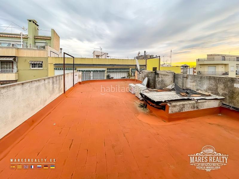 Foto 0a65b232-5c18-4eb4-9ea1-8b4bf7763587. Edificio in Calella