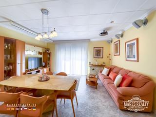 Casa adossada a Centre. Se vende casa acogedora, luminosa y soleada en el centro de llor