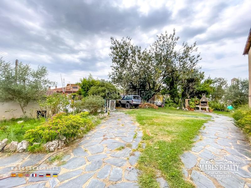 Foto 5c7e322e-2bc7-43a0-8ab9-4184bb66ac8f. Casa se vende gran casa rural con piscina y jardín urbanización vallcanera park. en Sils