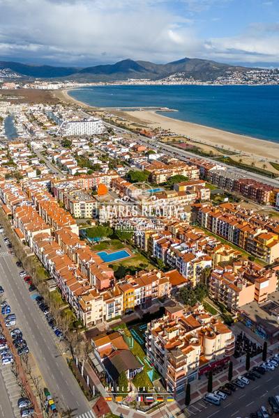 Foto f68f9003-5a80-4a6a-9393-831c09e4fd56. Appartement avec piscine dans Muga - Gran Reserva - Badia Empuriabrava