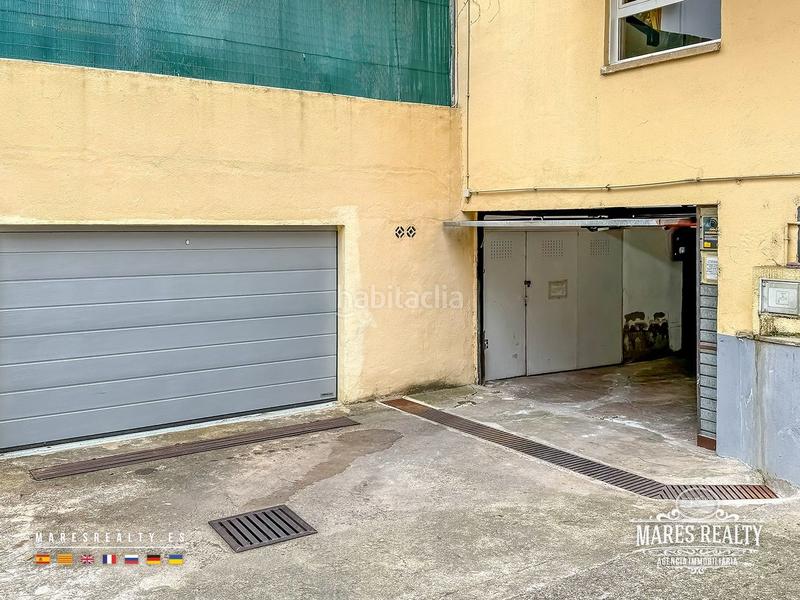 Foto e6b01b56-fb69-437e-ac82-228b638a3d24. Aparcament cotxe a Fenals Lloret de Mar