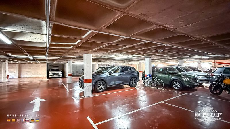 Foto f7668f88-95cb-4add-8d92-84635aa693ac. Aparcament cotxe a Centre Lloret de Mar