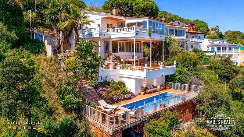 Foto 30a6f08f-4fd0-4c7e-8a8a-60dcaf966e09. Casa amb calefacció piscina a Roca Grossa Lloret de Mar