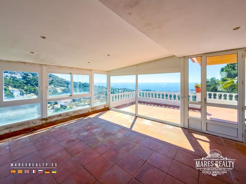 Foto 636b3f91-e349-4b5a-b56e-ba14890a4cc5. Casa amb calefacció piscina a Roca Grossa Lloret de Mar
