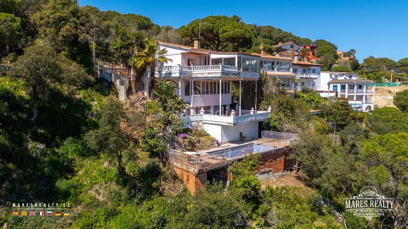 Foto c4a91ec1-133e-4d42-95fd-937a09149774. Casa amb calefacció piscina a Roca Grossa Lloret de Mar