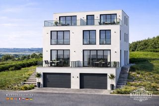 Casa a Aiguaviva Parc. Dos casas adosadas en venta en la costa brava