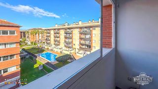 Attico in Fenals. Se vende apartamento de 3 habitaciones