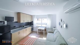 Appartement à Centre. Apartamento con licencia turística, situado a tan solo 500 metro