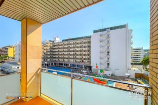 Flat in Santa Clotilde. Se vende un luminoso apartamento de dos dormitorios en la zona d