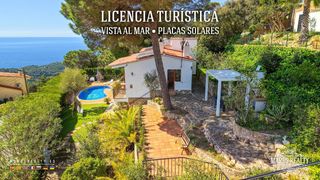 Maison à Serra Brava. Casa con vistas al mar, placas solares y licencia turística