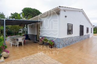 House in Montbarbat. Una casita con parcela 1182 m2, en montbarbat a 9 km de lloret d