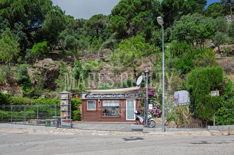 Foto dca41e15-5ae0-4d25-b66a-adda3703bd20. Terreny residencial a Serra Brava Lloret de Mar