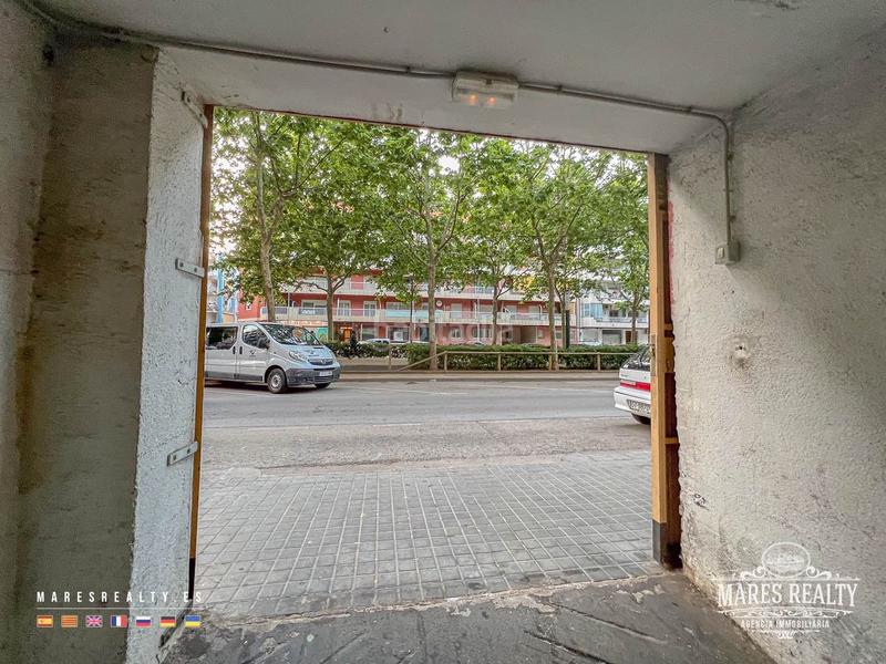 Foto 33d9f48a-81bb-4cc2-a203-a5b6202c83da. Parking voiture dans La plantera Blanes