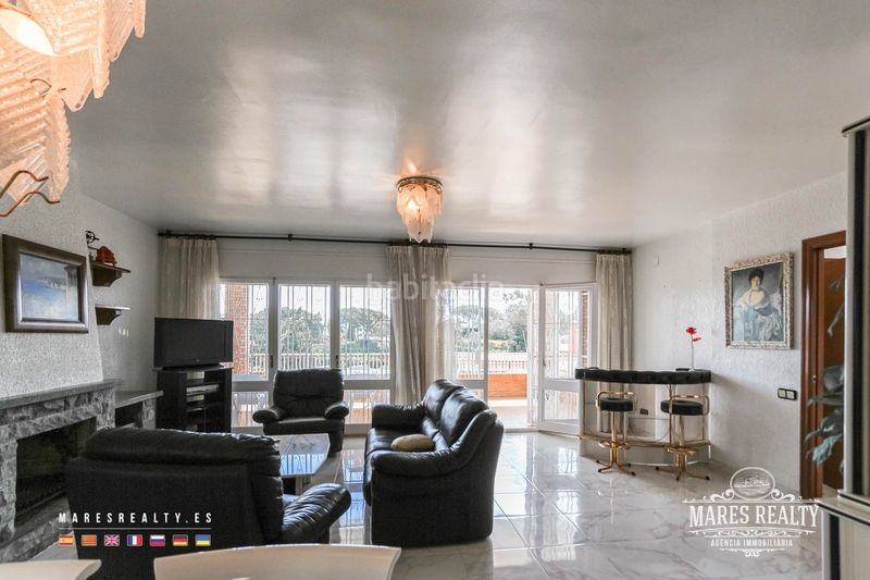 Foto e80c16df-3d4c-4040-80d7-8866a8468a28. Casa amb calefacció aparcament piscina a Canyelles Lloret de Mar