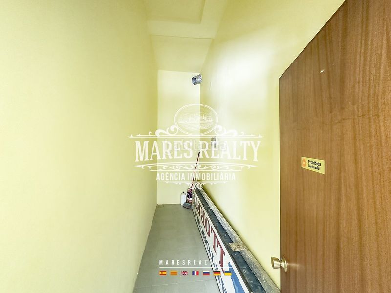 Foto 608367f2-ce6b-4d8f-b186-7dbca53759af. Rent business premise in valenti almirall i llozer 3 in Lloret de Mar